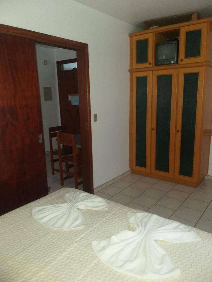 ホテル Residencial Ilha Dourada ゴヴェルナドール・セウソ・ラーモス エクステリア 写真