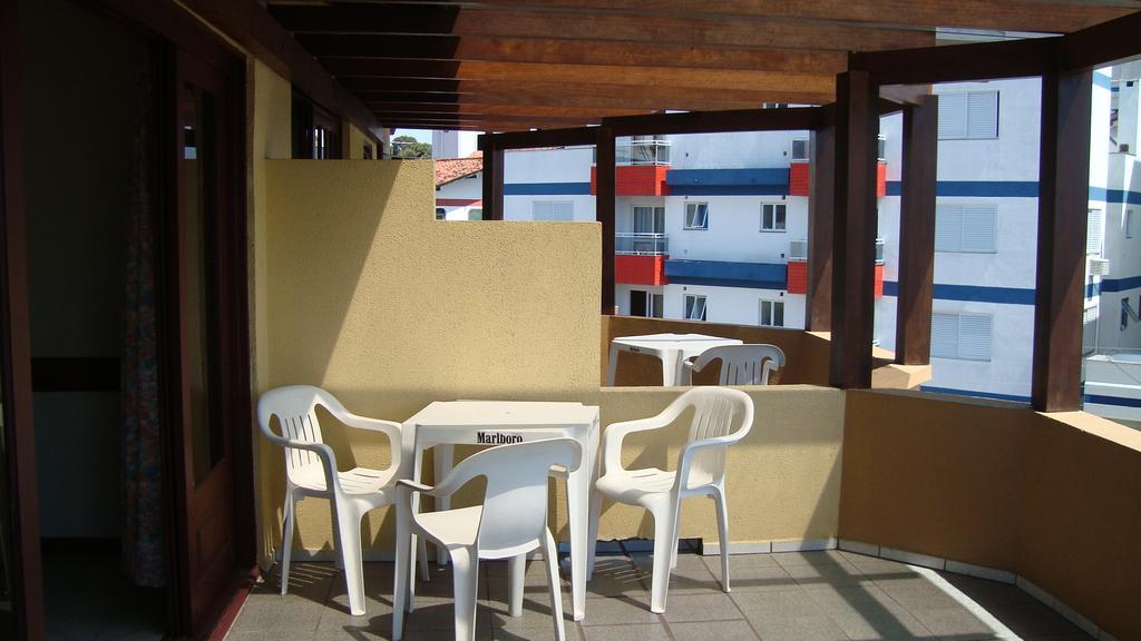ホテル Residencial Ilha Dourada ゴヴェルナドール・セウソ・ラーモス エクステリア 写真