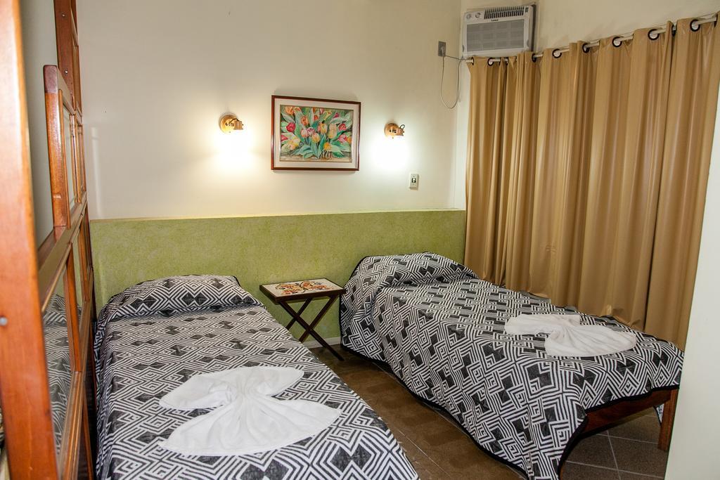 ホテル Residencial Ilha Dourada ゴヴェルナドール・セウソ・ラーモス 部屋 写真