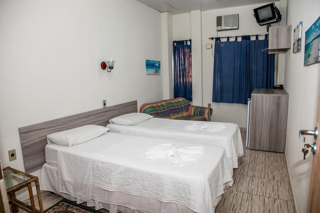 ホテル Residencial Ilha Dourada ゴヴェルナドール・セウソ・ラーモス 部屋 写真