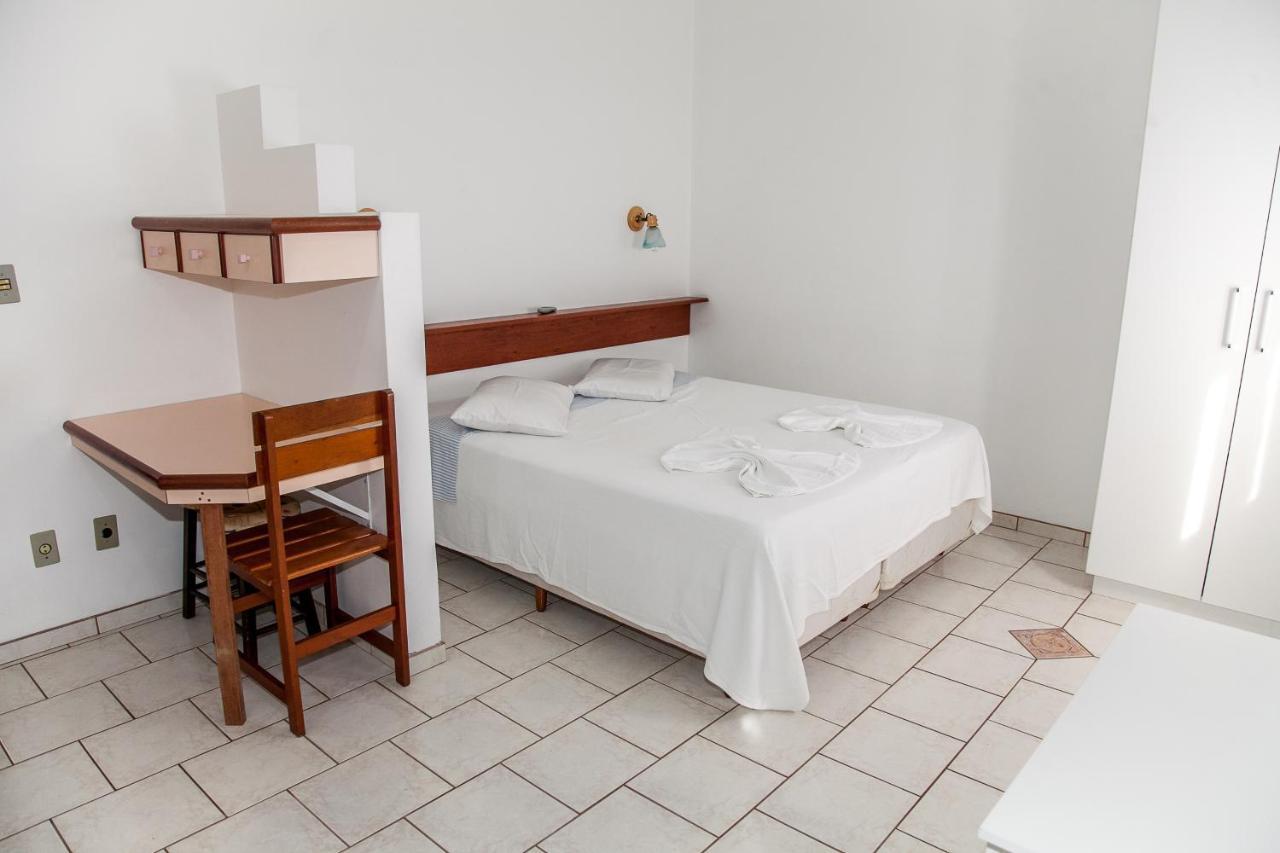 ホテル Residencial Ilha Dourada ゴヴェルナドール・セウソ・ラーモス 部屋 写真